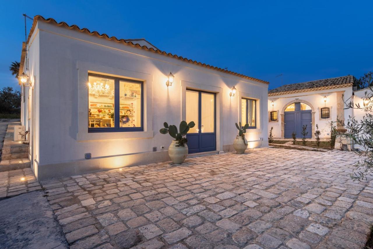 Michael Garden Bed & Breakfast Noto Exterior photo