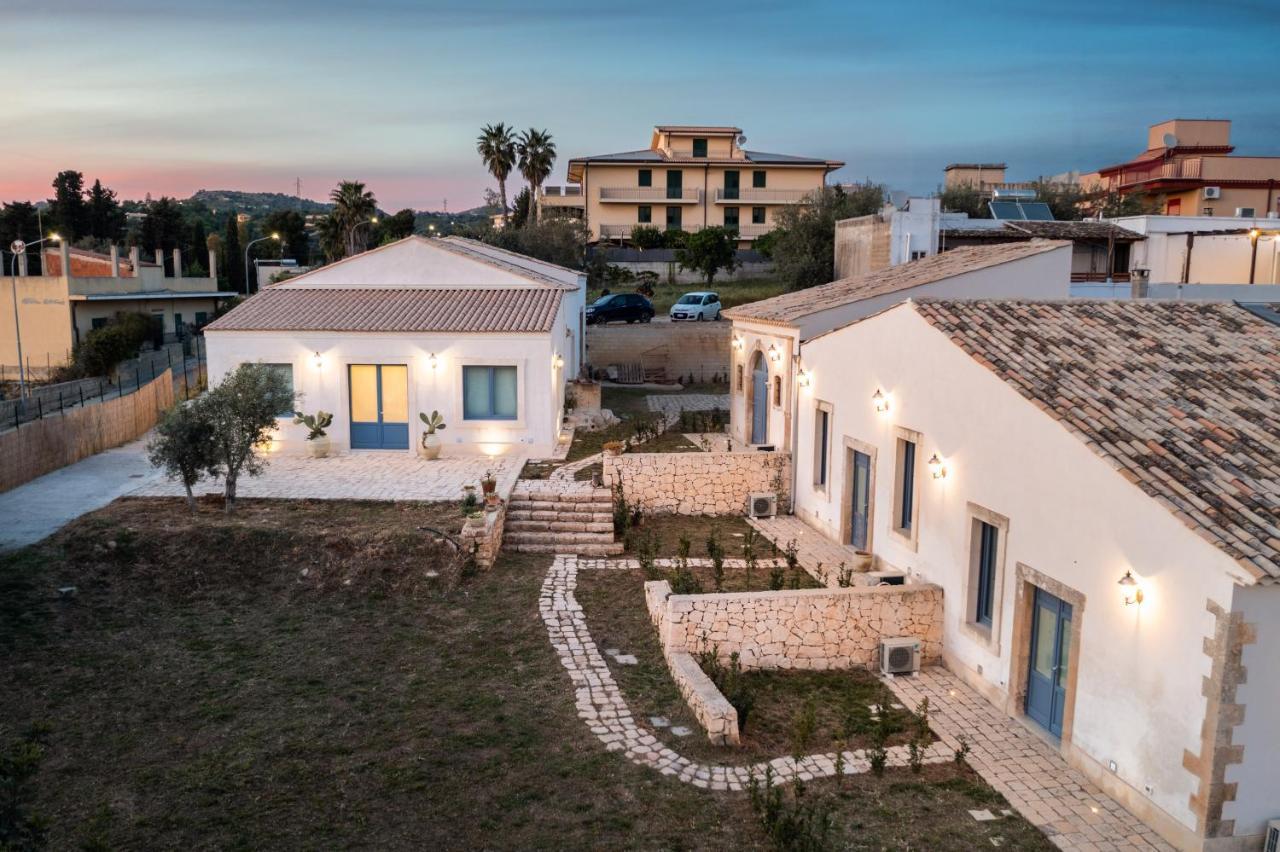 Michael Garden Bed & Breakfast Noto Exterior photo